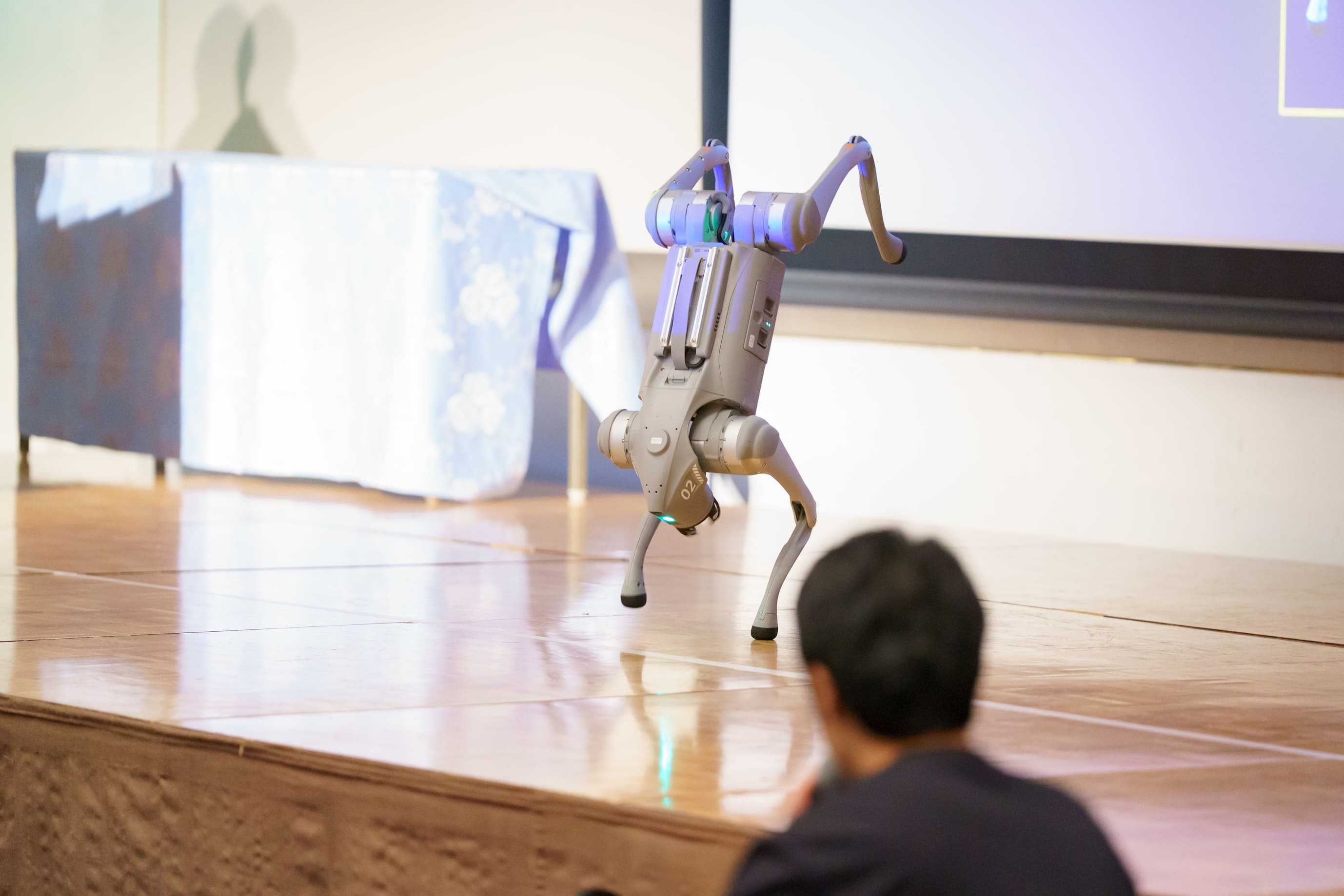 犬型ロボット.jpg